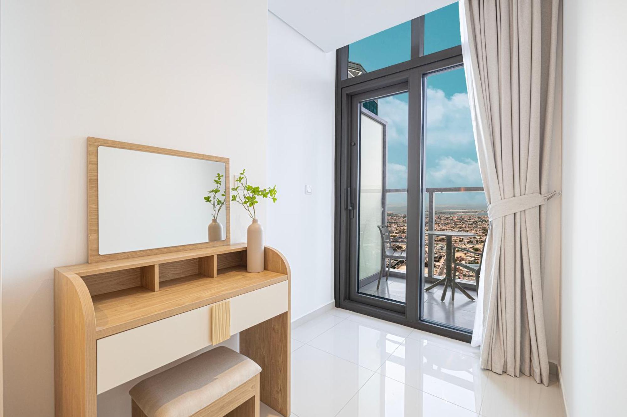 Apartment 3br In Paramount With Panoramic Infinity Pool