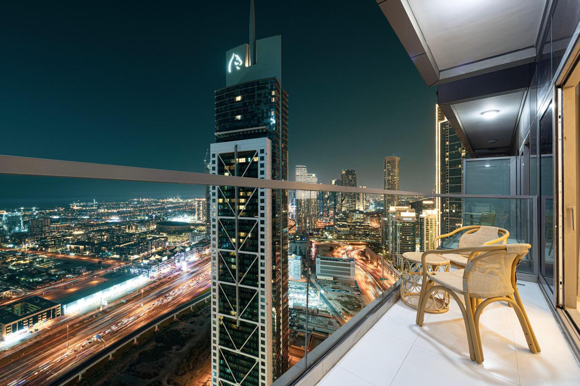 3br In Paramount With Panoramic Infinity Pool