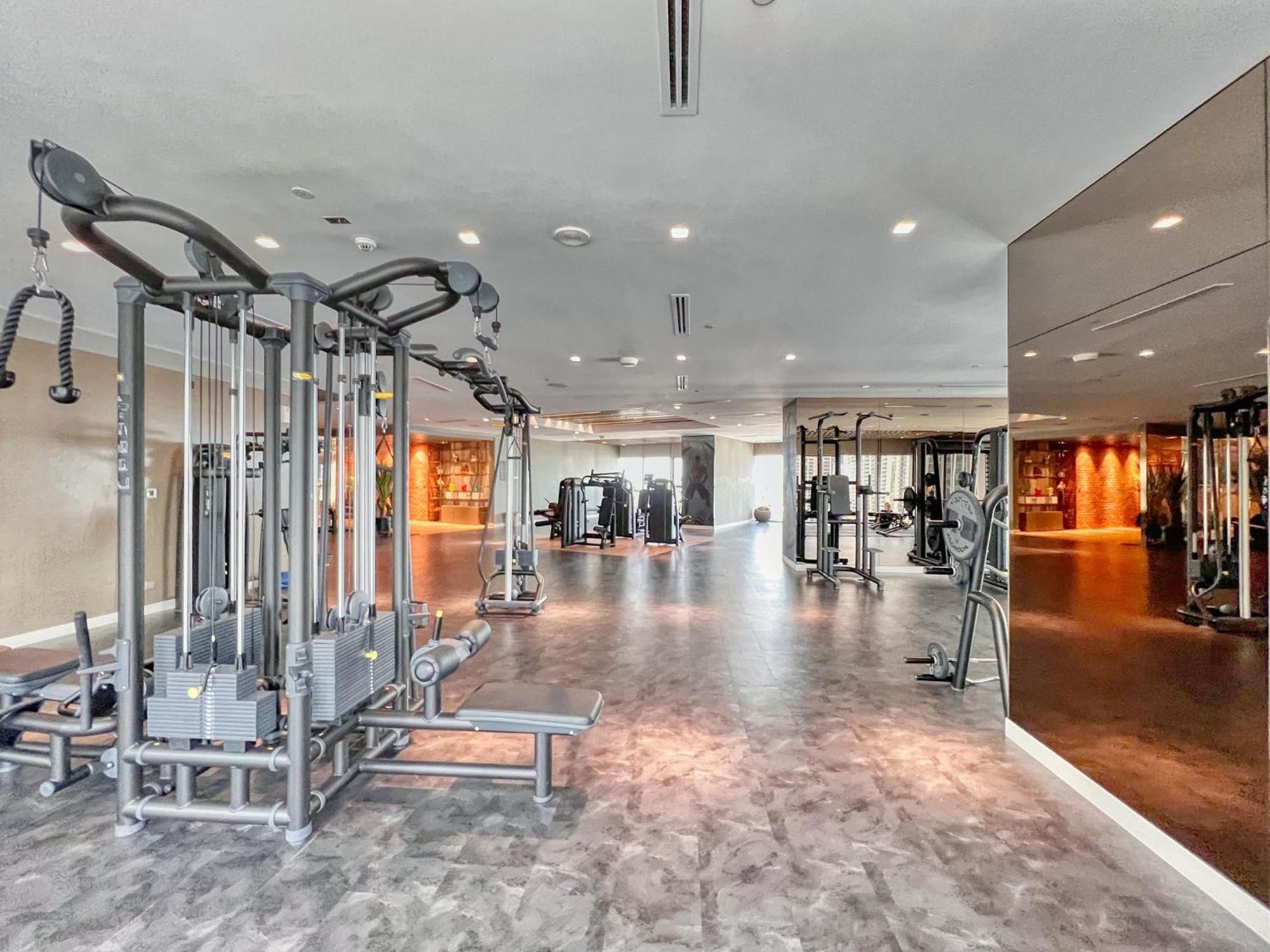 Apartment 3br In Paramount With Panoramic Infinity Pool Dubai