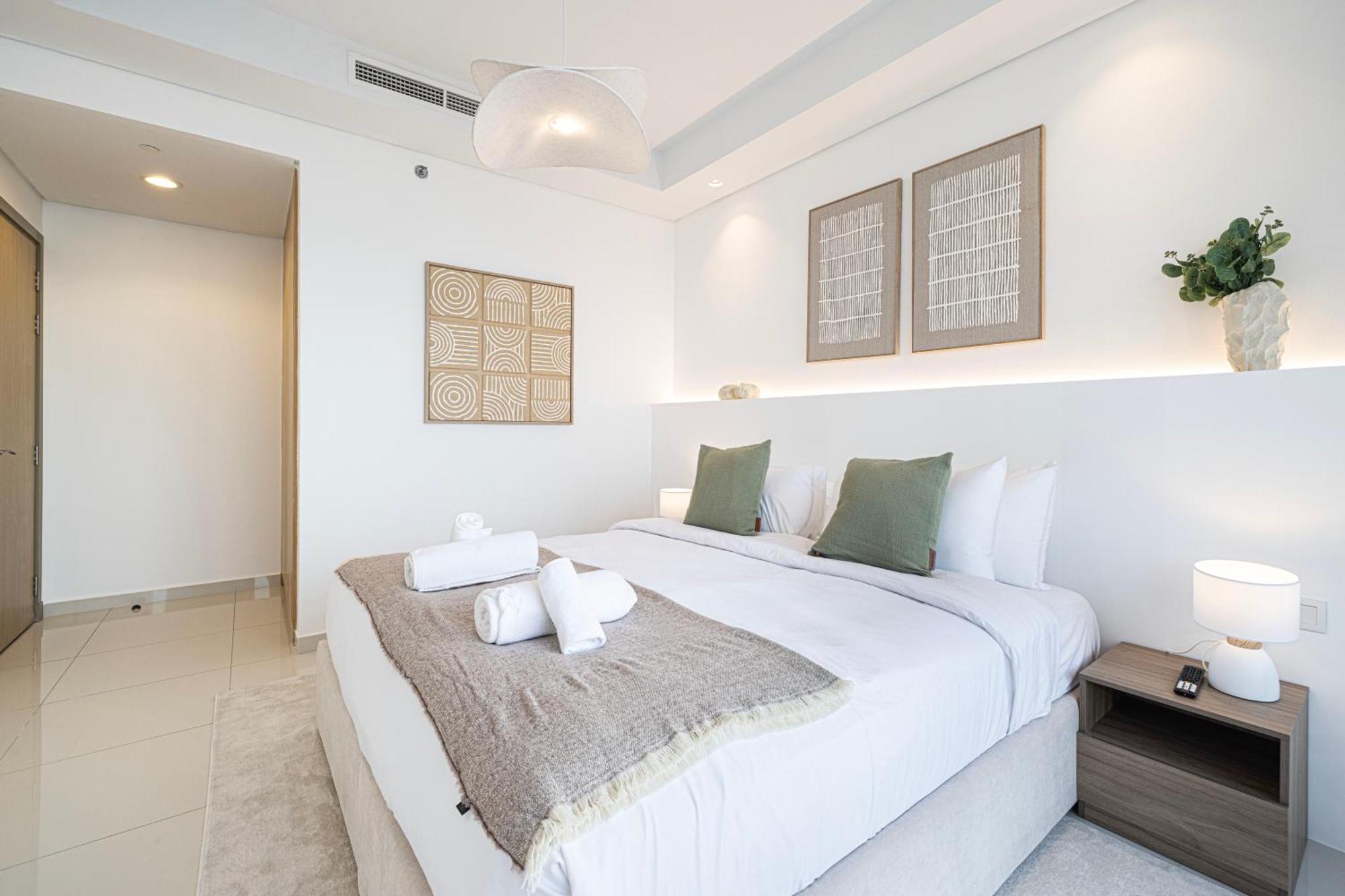 Apartment 3br In Paramount With Panoramic Infinity Pool