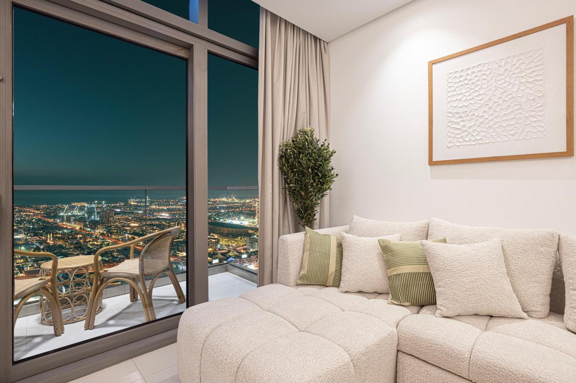 Apartment 3br In Paramount With Panoramic Infinity Pool