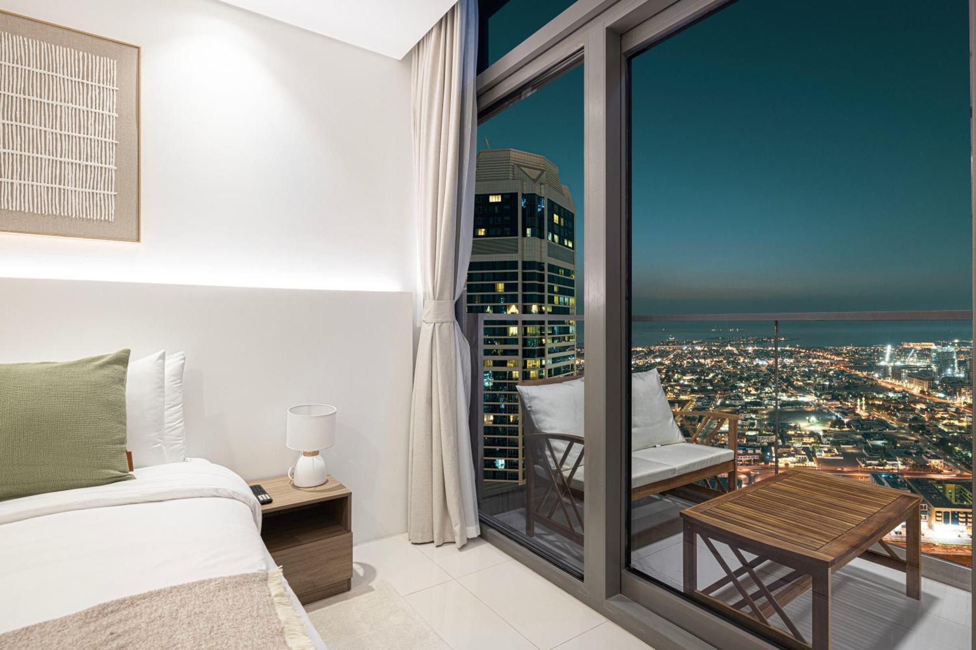 3br In Paramount With Panoramic Infinity Pool