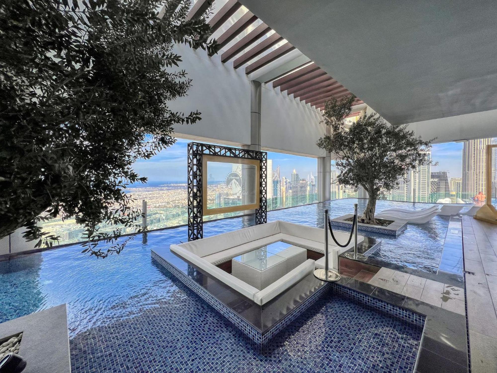3br In Paramount With Panoramic Infinity Pool Apartment Dubai